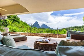 Jade Mountain Resort