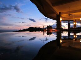 Jade Mountain Resort