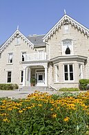 Westover Inn