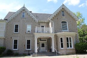 Westover Inn