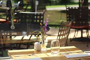 Westover Inn