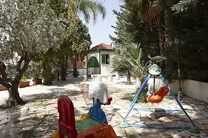 Zoukotel Hotel