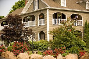 Bar Harbor Manor