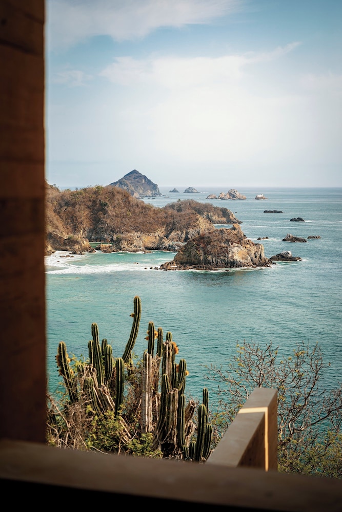 Four Seasons Resort Tamarindo