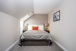 Ten Hill Place