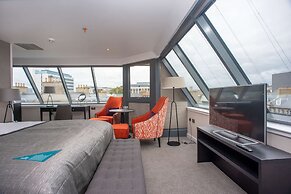Ten Hill Place