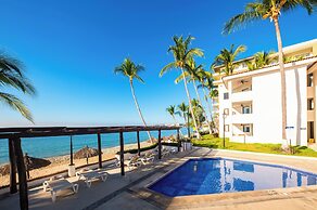 Vista Vallarta All Suites on the Beach