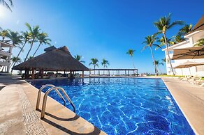 Vista Vallarta All Suites on the Beach