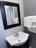Knights Inn Midland, ON