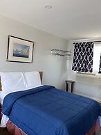Knights Inn Midland, ON