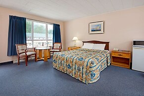 Knights Inn Midland, ON