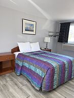 Knights Inn Midland, ON