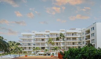 Ixchel Beach Hotel