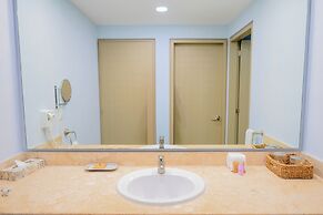 Ixchel Beach Hotel