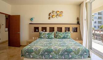 Ixchel Beach Hotel