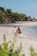 Ixchel Beach Hotel