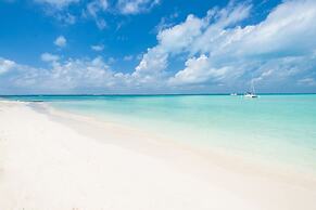 Ixchel Beach Hotel