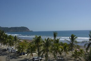 Paradise Jaco Beach Front