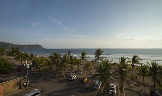Paradise Jaco Beach Front