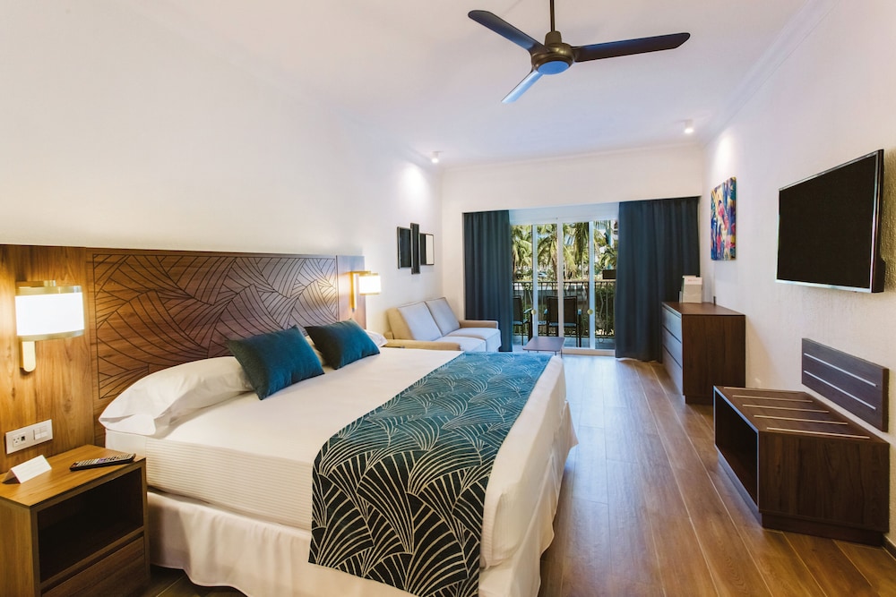 Hotel Riu Vallarta - All Inclusive