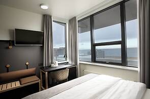 Hotel Cabin