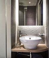 Max Hotel