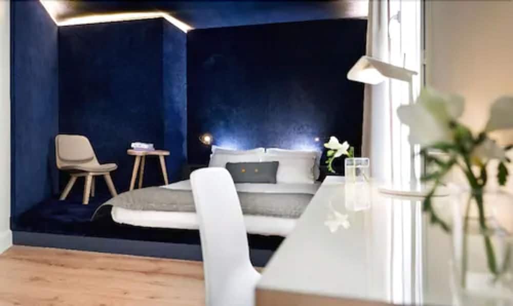 Max Hotel