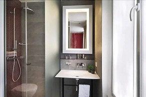 Max Hotel