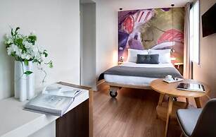 Max Hotel