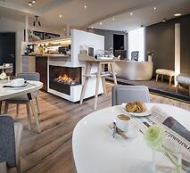 Max Hotel