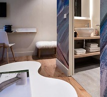 Max Hotel