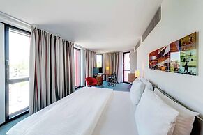 Hilton Garden Inn Stuttgart Neckar Park