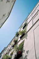 Hotel Lucien