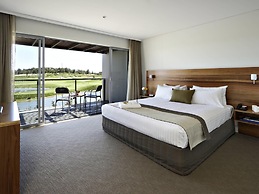 Pullman Magenta Shores Resort