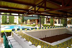 Hotel & Suites Villa del Sol