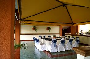 Hotel & Suites Villa del Sol
