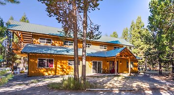 DiamondStone Guest Lodges