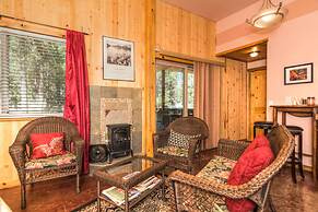 DiamondStone Guest Lodges