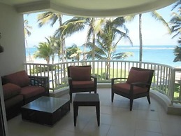 Kite Beach Hotel and Condos
