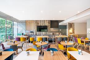 Holiday Inn Bournemouth by IHG