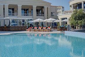 Millennium Lakeview Hotel