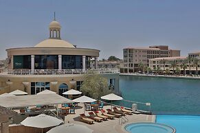 Millennium Lakeview Hotel