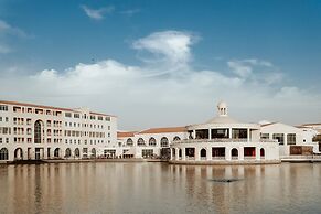 Millennium Lakeview Hotel