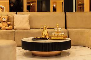 Majestic City Retreat Hotel