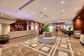 Majestic City Retreat Hotel