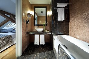 Eurostars Thalia