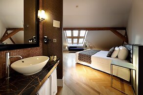 Eurostars Thalia