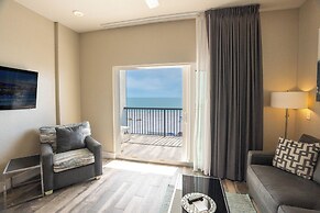 Barefoot Beach Club