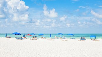 Barefoot Beach Club