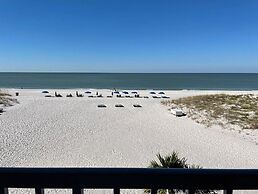 Barefoot Beach Club